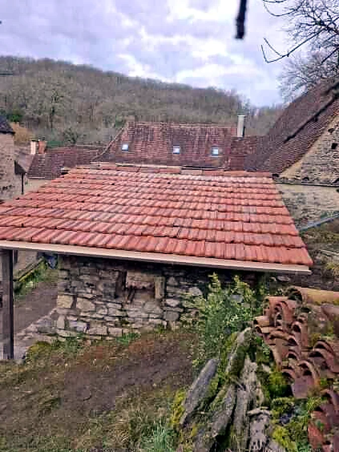 Travaux réalisés sur une dépendance en pierre près de Figeac