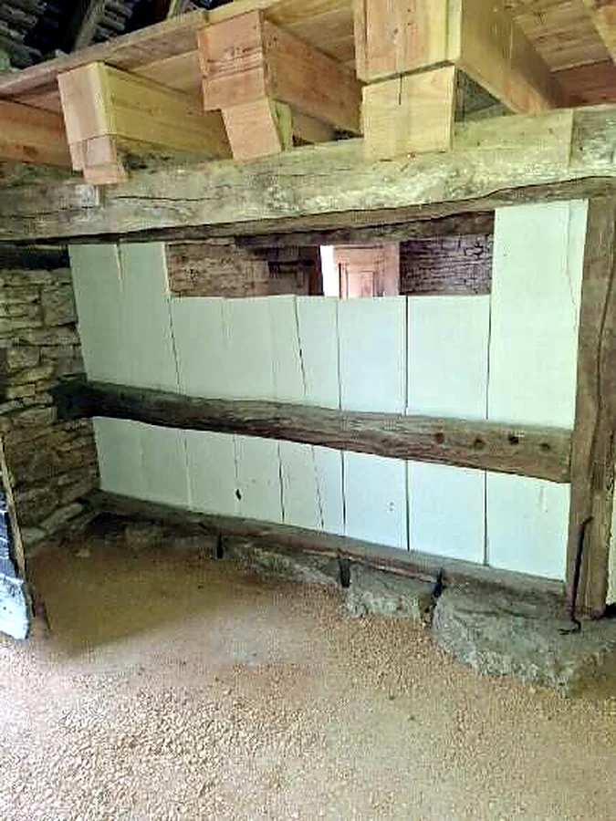 Travaux de rénovation intérieure dans une dépendance près de Figeac